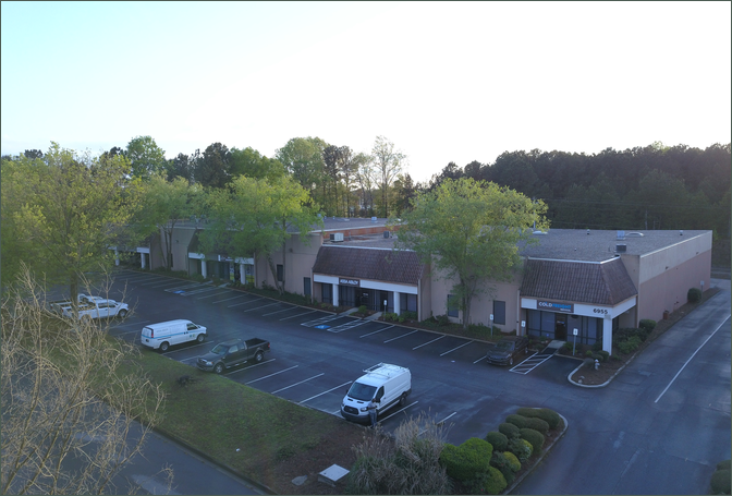6945 & 6955 Oak Ridge Pkwy