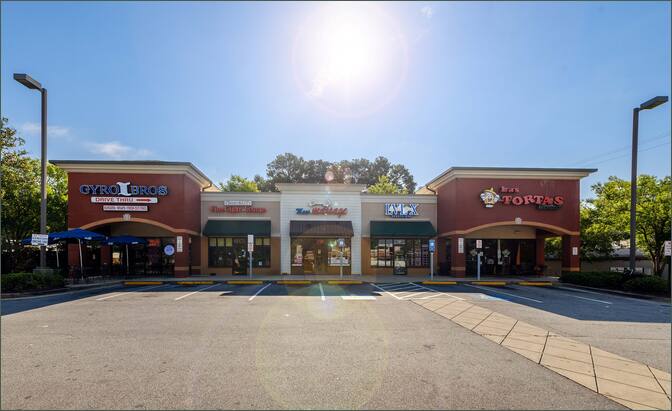                         	Sandy Springs Promenade
                        
