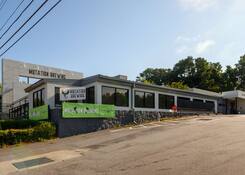 
                                	        5825 Roswell Rd
                                    